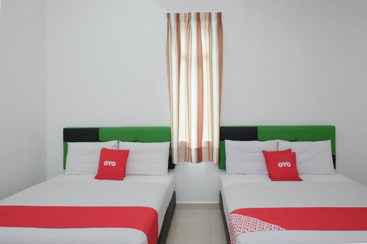 Oyo 90005 Dc Villa Guest House Kuala Rompin Luaran gambar